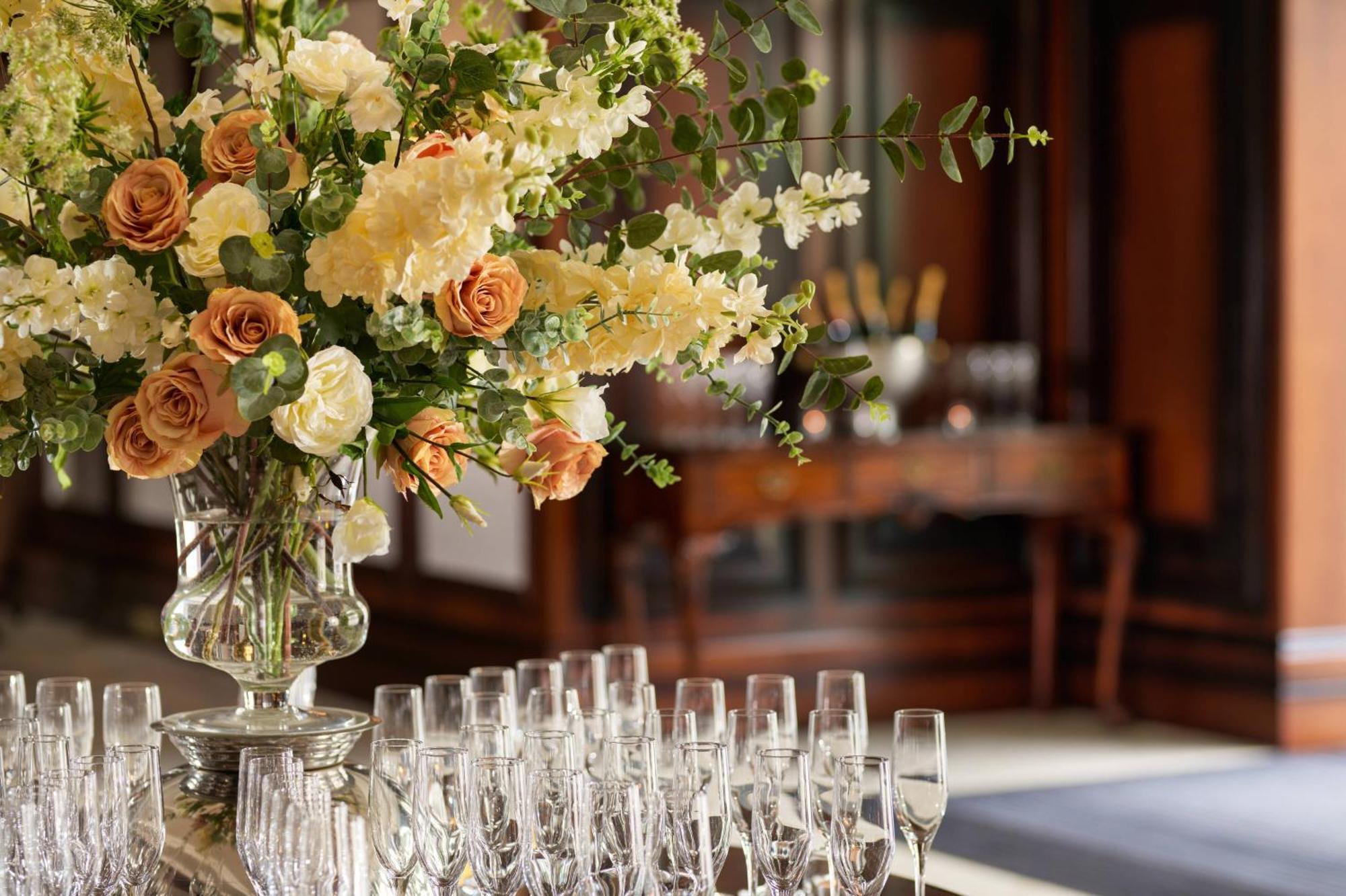 Powerscourt Hotel, Autograph Collection Enniskerry Exteriör bild A flower arrangement at the White House