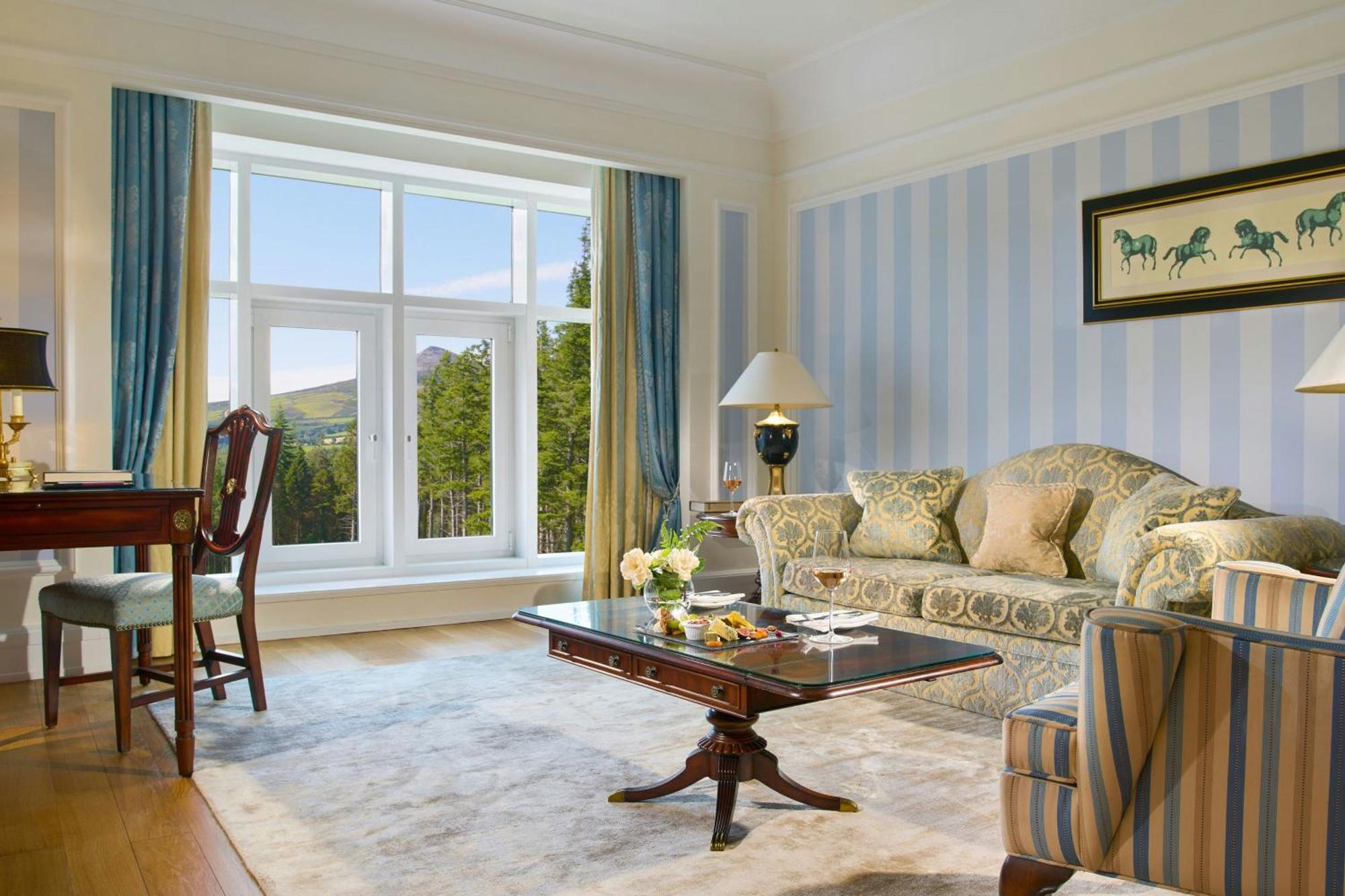 Powerscourt Hotel, Autograph Collection Enniskerry Exteriör bild A living room at the hotel