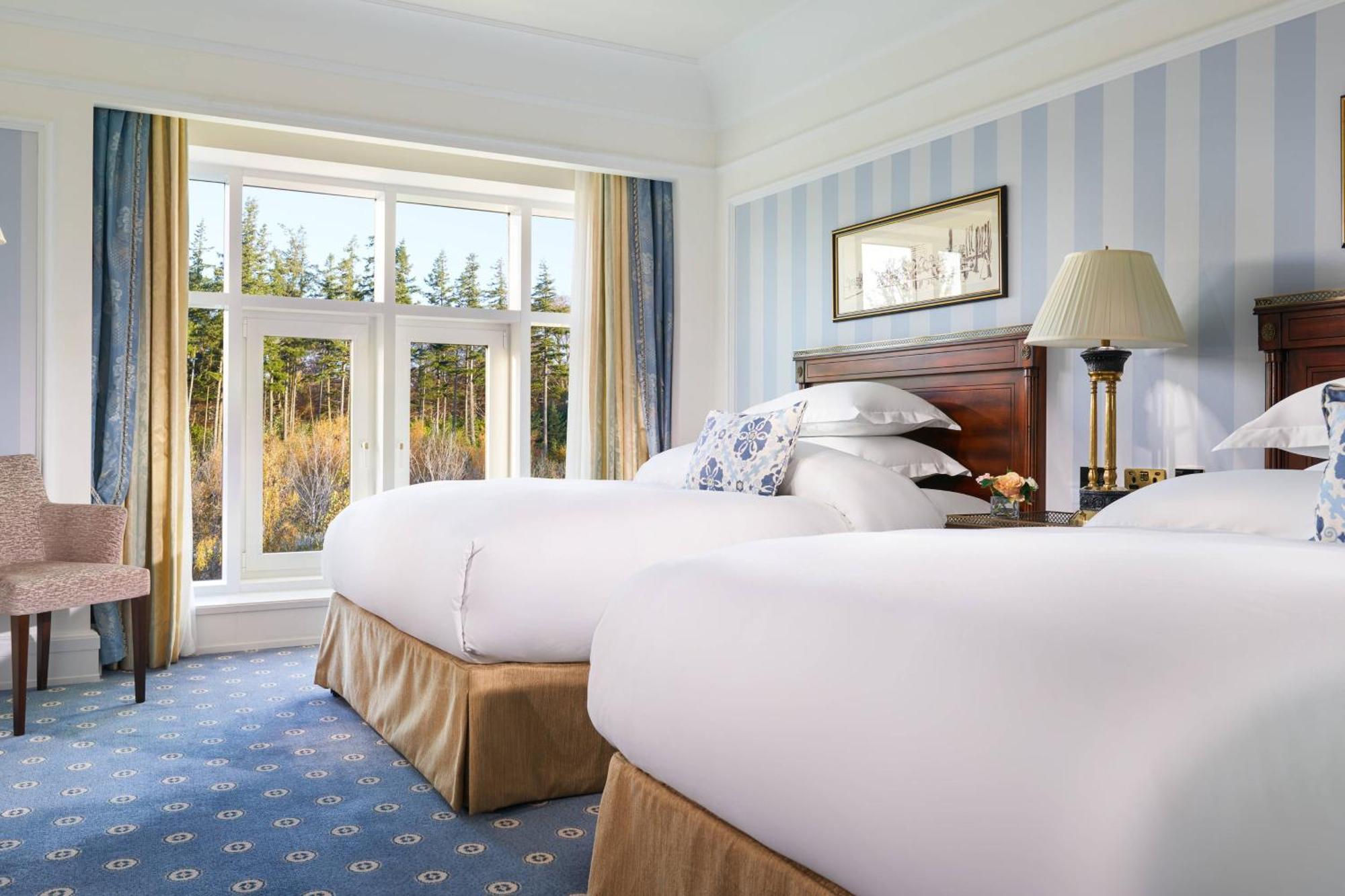 Powerscourt Hotel, Autograph Collection Enniskerry Exteriör bild A guest room at the Fairmont Olympic Hotel