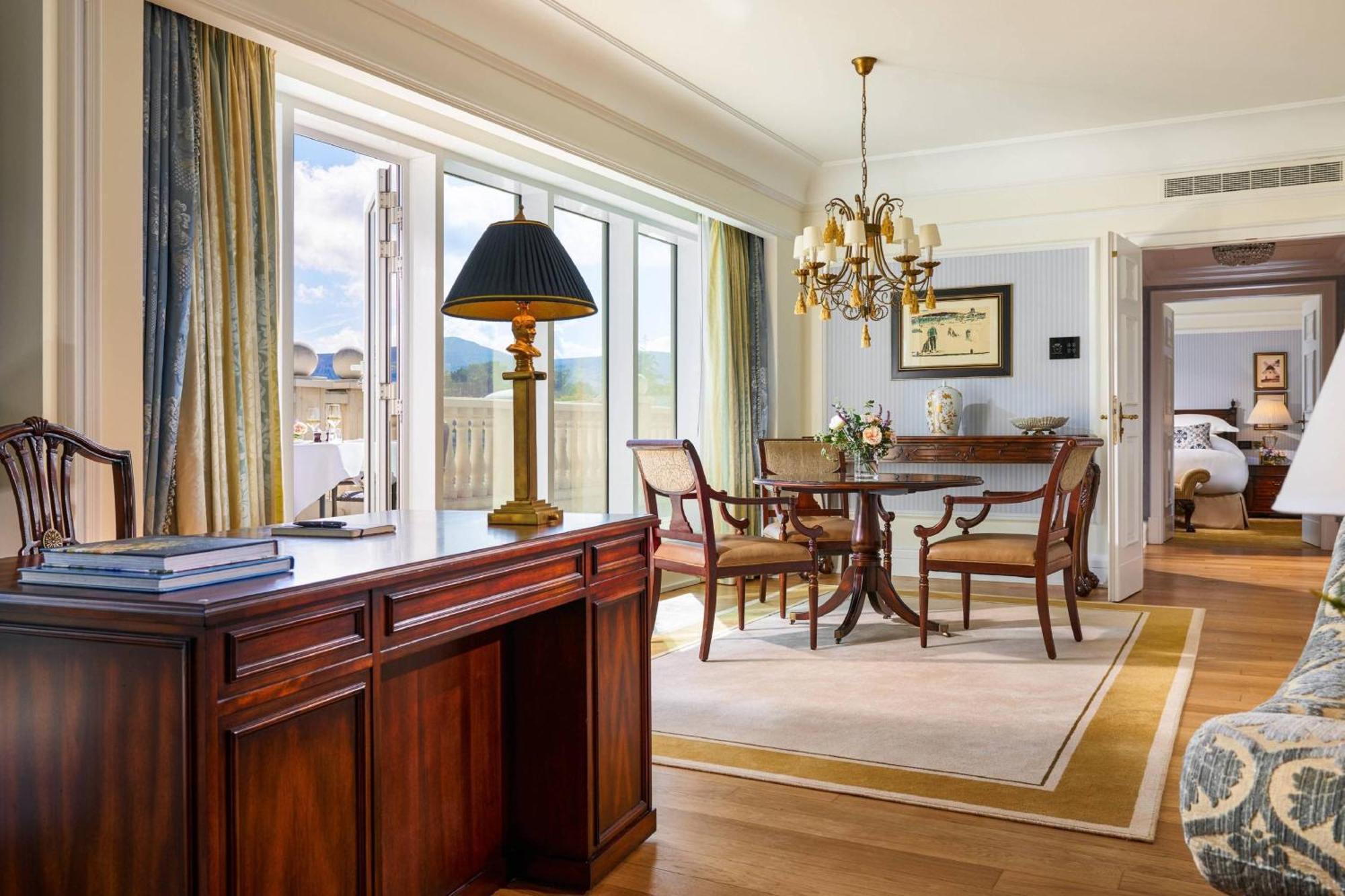 Powerscourt Hotel, Autograph Collection Enniskerry Exteriör bild A suite at the Mandarin Oriental, Munich