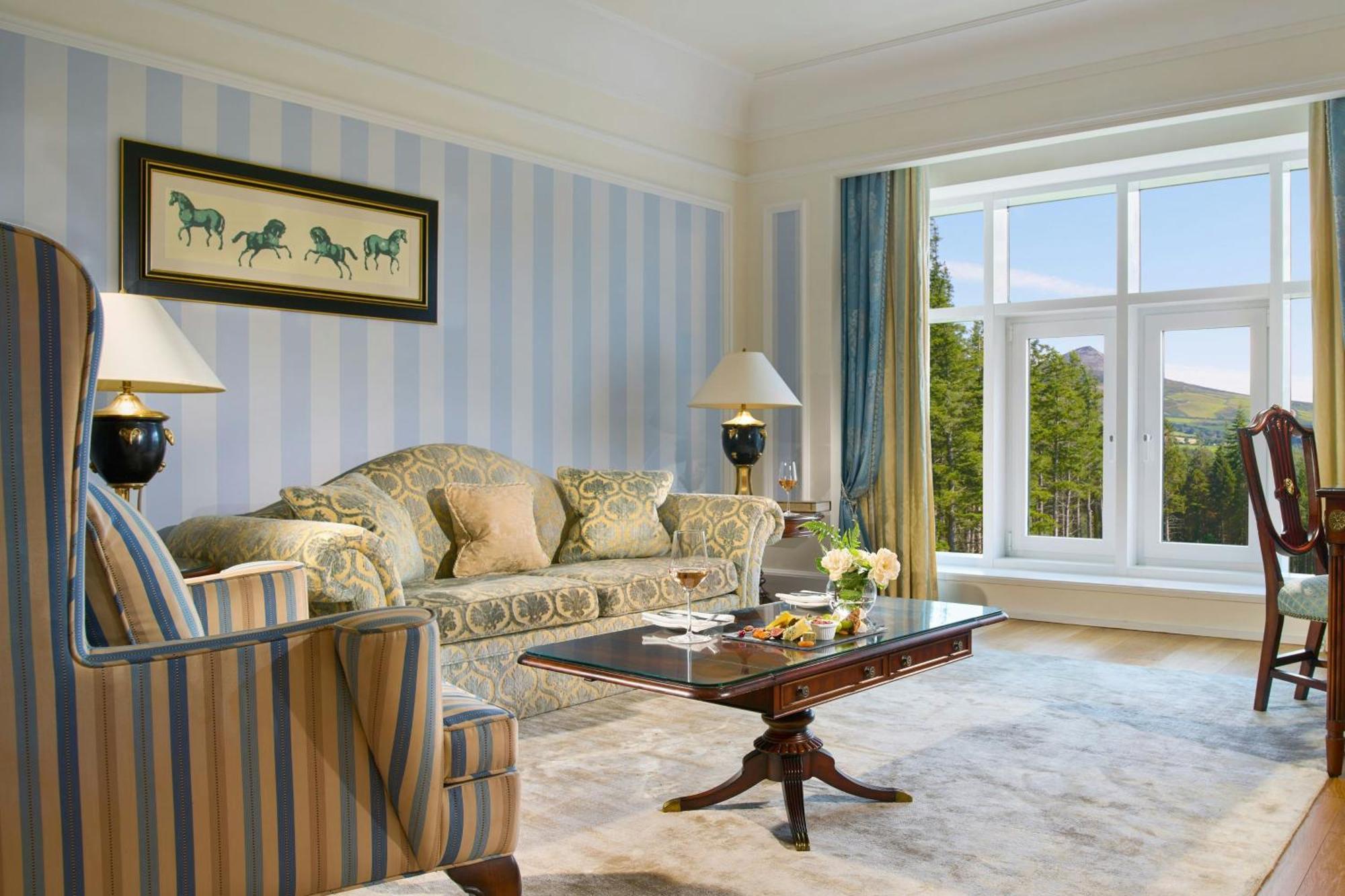 Powerscourt Hotel, Autograph Collection Enniskerry Exteriör bild A living room at the hotel
